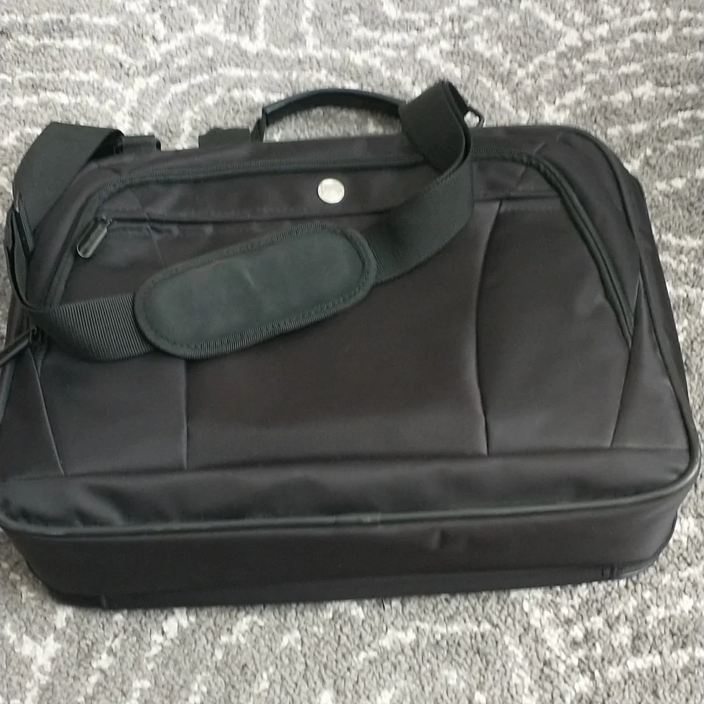 Targus Black Men's Briefcase